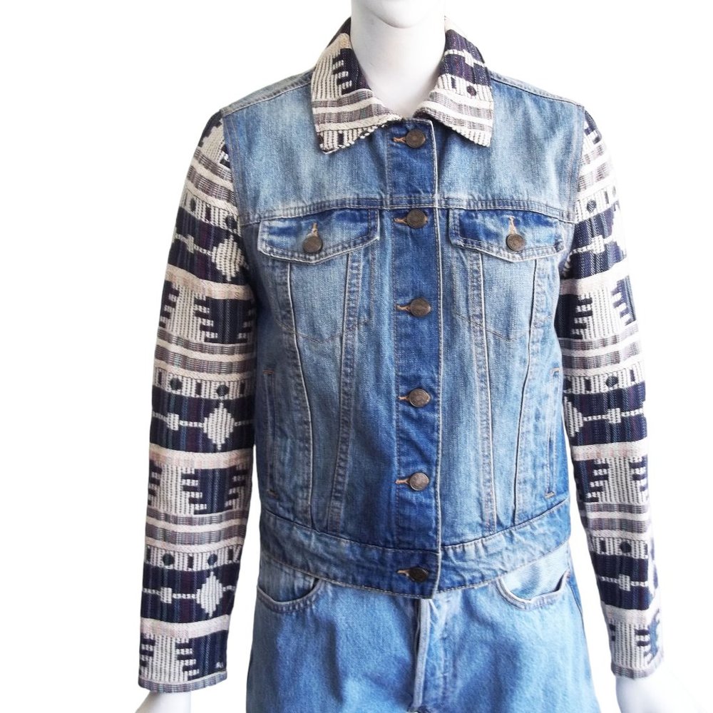 BDG Boho Desert Tapestry Sleeves Collar Ombre Fade Denim Trucker Jacket XS/S